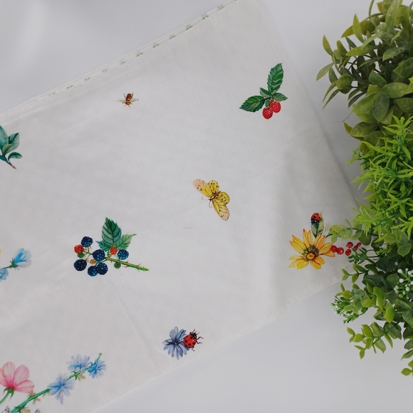 100% Cotton Table Runner - Picture 8 of 10